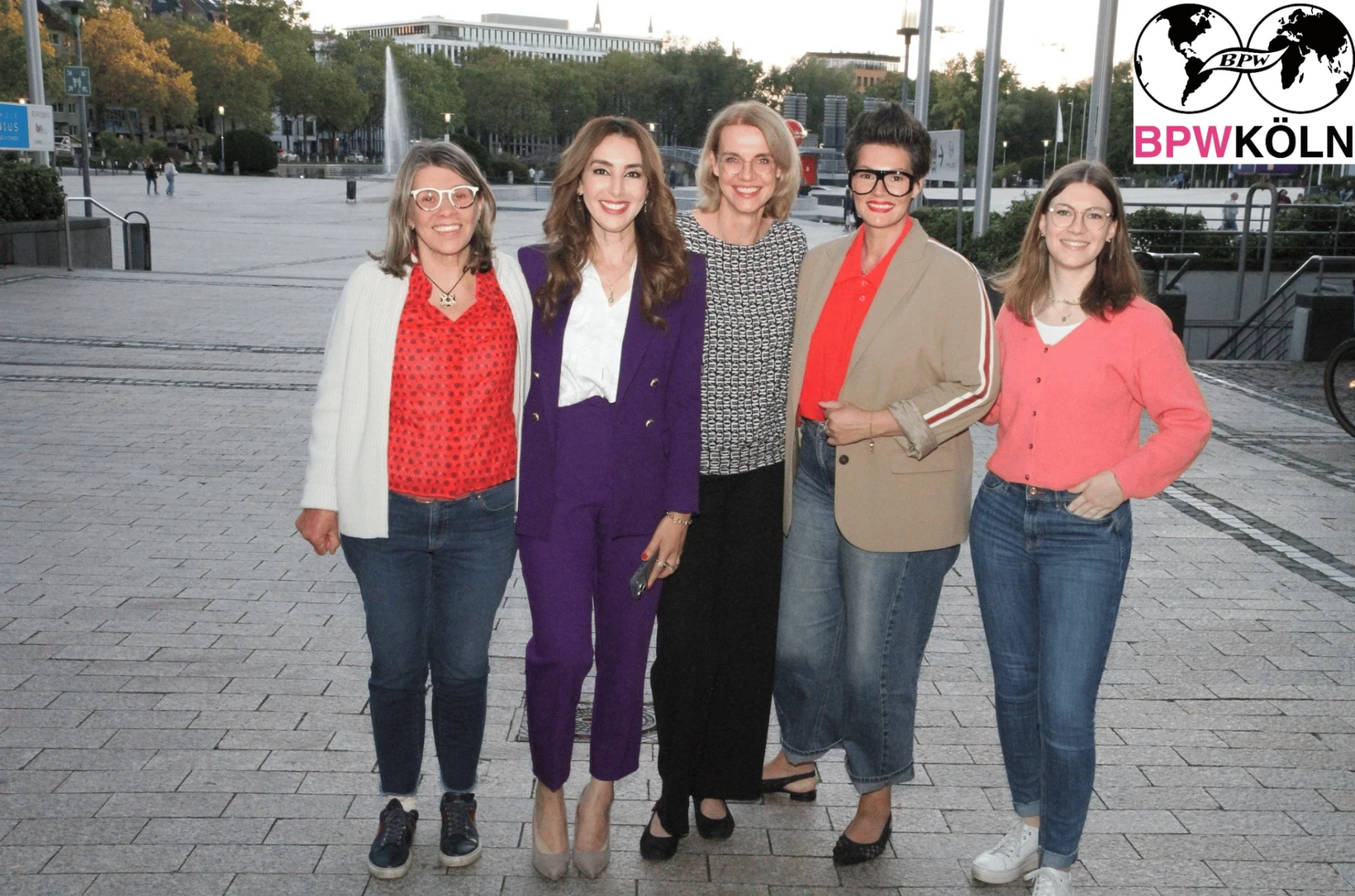 Der neue Vorstand des BPW Club Köln mit Thekla Bauwens, Anissa Saysay, Barbara von der Mark, Katharina Lages-Willner und Charlotte Ehl